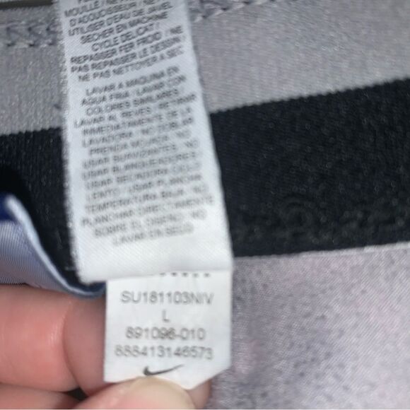 Nike Sportswear Tide Pool Print Cropped Leggings Size Large - Picture 5 of 6